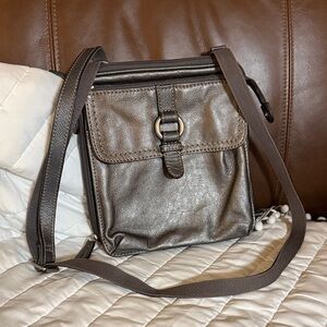 Fossil Elegant Metallic Leather Crossbody Bag